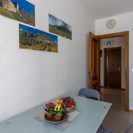 לינה וארוחת בוקר Casa Vacanze- Debra 4*