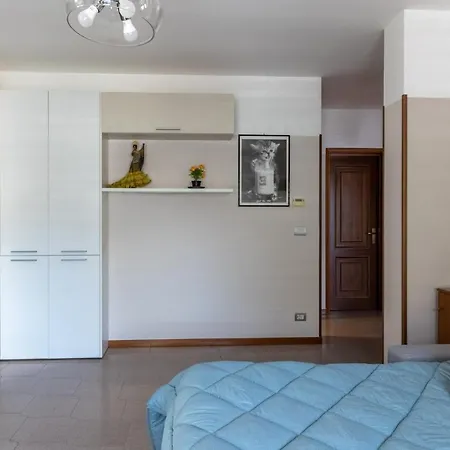 Casa Vacanze- Debra 4* Аоста