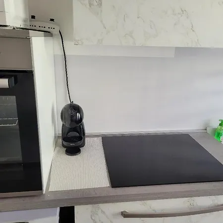 Alojamento de Acomodação e Pequeno-almoço Casa Vacanze- Debra 4*